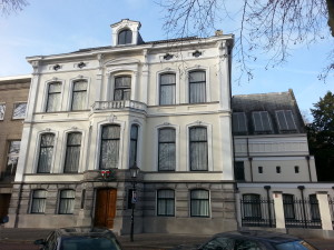 Aartsbisschoppelijk palijk Maliebaan 40