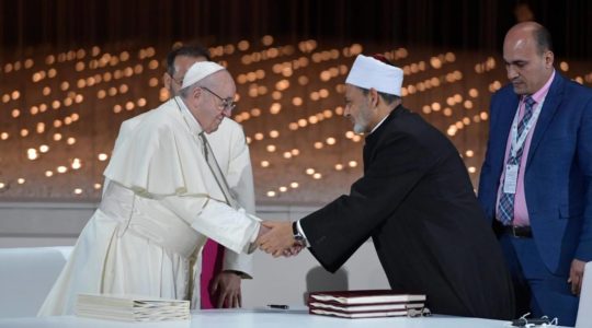 Katholieken en moslims staan stil bij overlijden van paus Franciscus en Fethullah Gülen