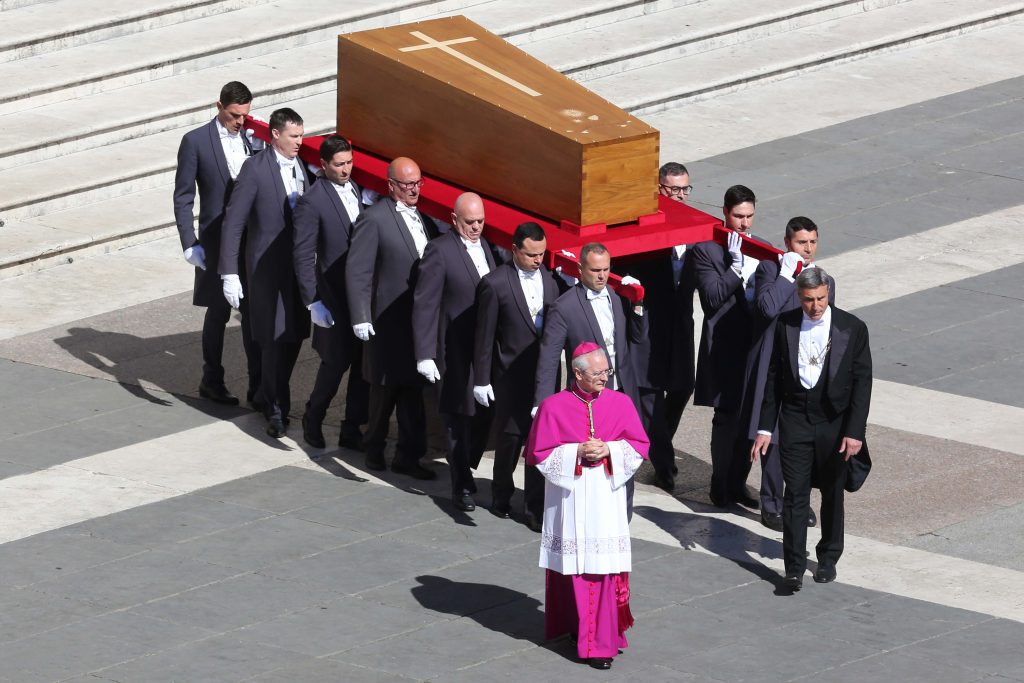 Fotoverslag uitvaart paus Franciscus zaterdag  26 april 2025
