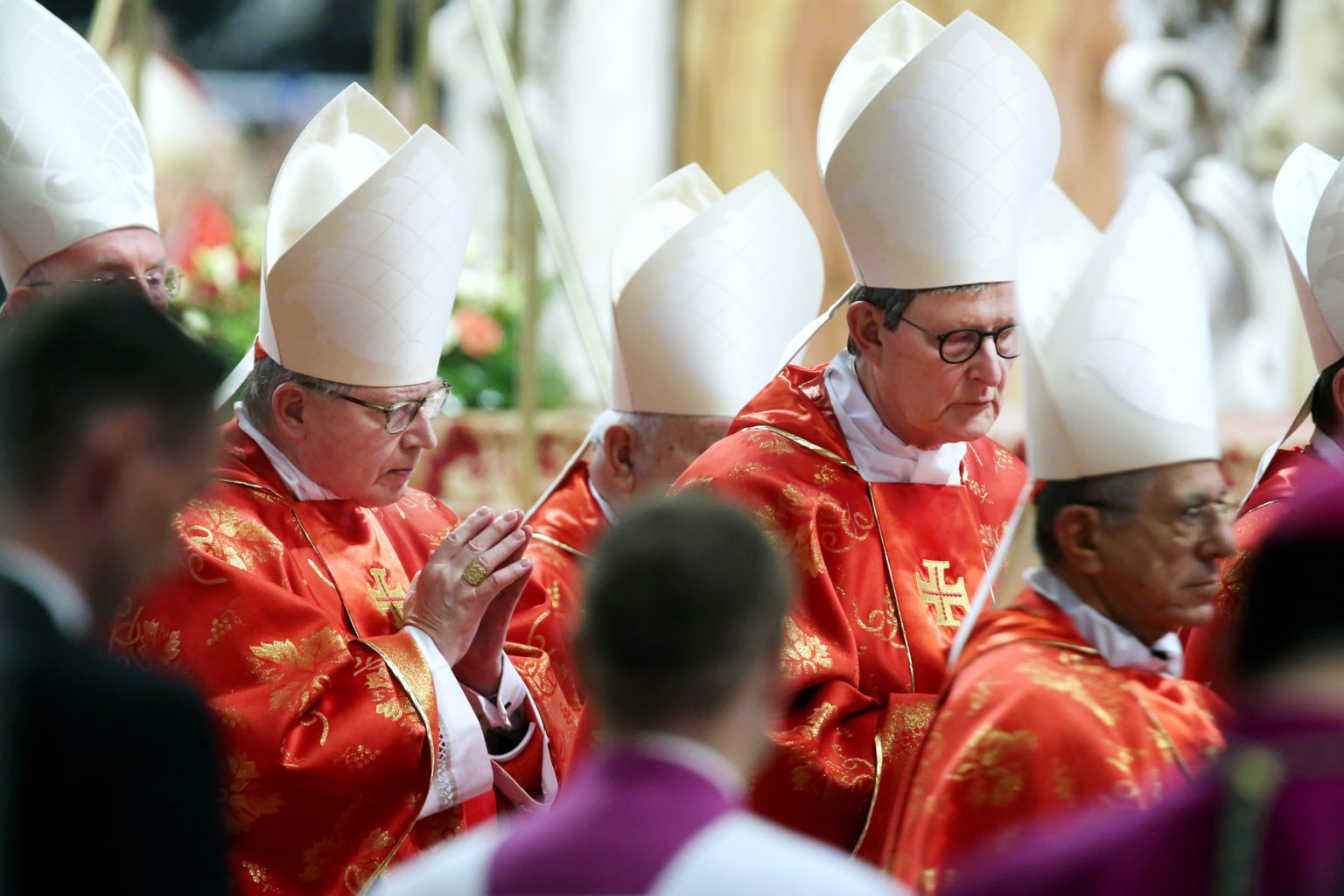 Fotoverslag donderdag 8 mei: de kardinalen kiezen een nieuwe paus