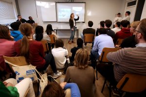 Verslag Katholieke Jongerendag 2025: jongeren vieren hoop in Ede 2 20251108 Ede KJD WEB25 %C2%A9RamonMangold