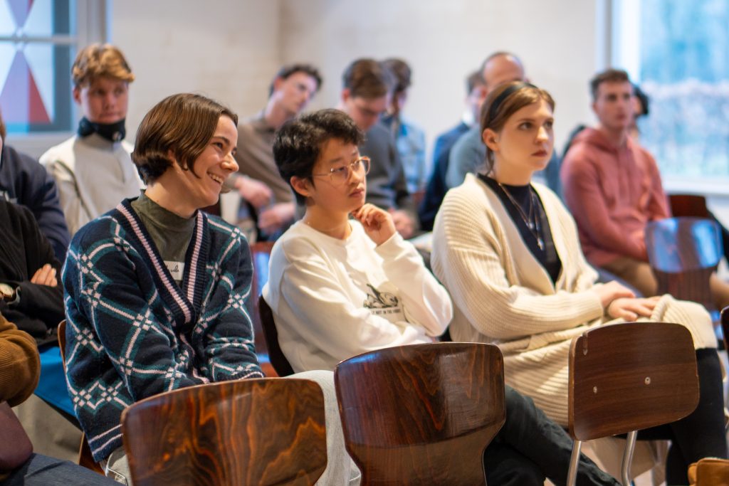 Aantal toetredingen tot de Rooms-Katholieke Kerk stijgt in 2024 met bijna 40 procent