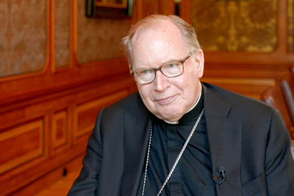 Interview met kardinaal Eijk over interesse van jongeren in de katholieke kerk