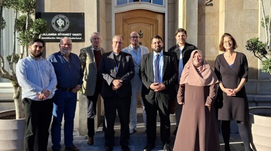 Moslims en katholieken spreken over secularisatie, nieuwe gelovigen en AI